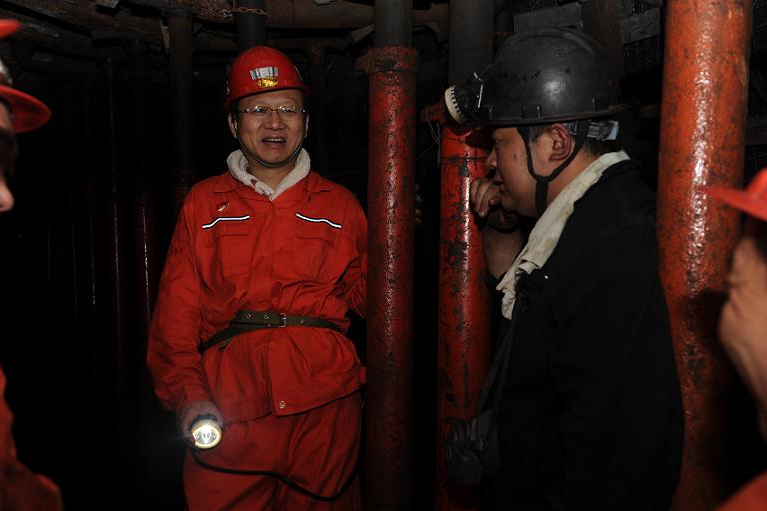 李合军到鹿洼煤矿检查指导工作