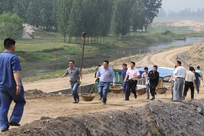 太平煤矿进行泗河防汛应急演练