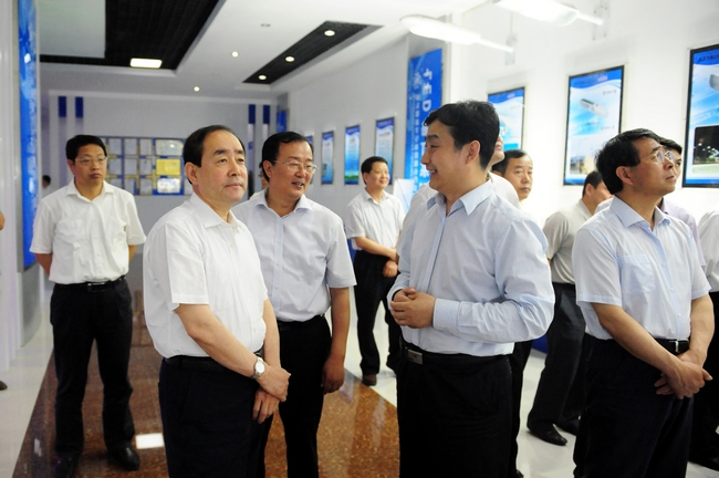 省纪委书记李法泉到佛都照明公司调研工作