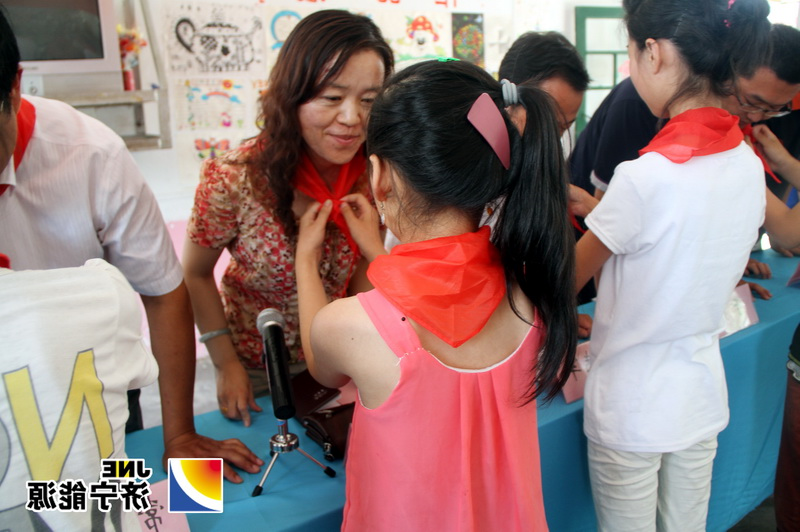 济宁金威煤电公司团委开展关爱留守儿童爱心捐赠活动