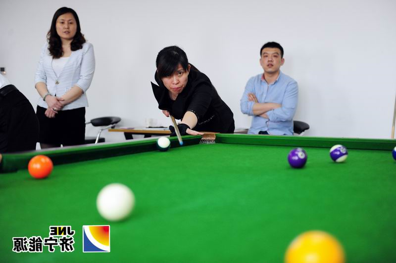 济矿集团机关举行庆“五一”体育健身活动