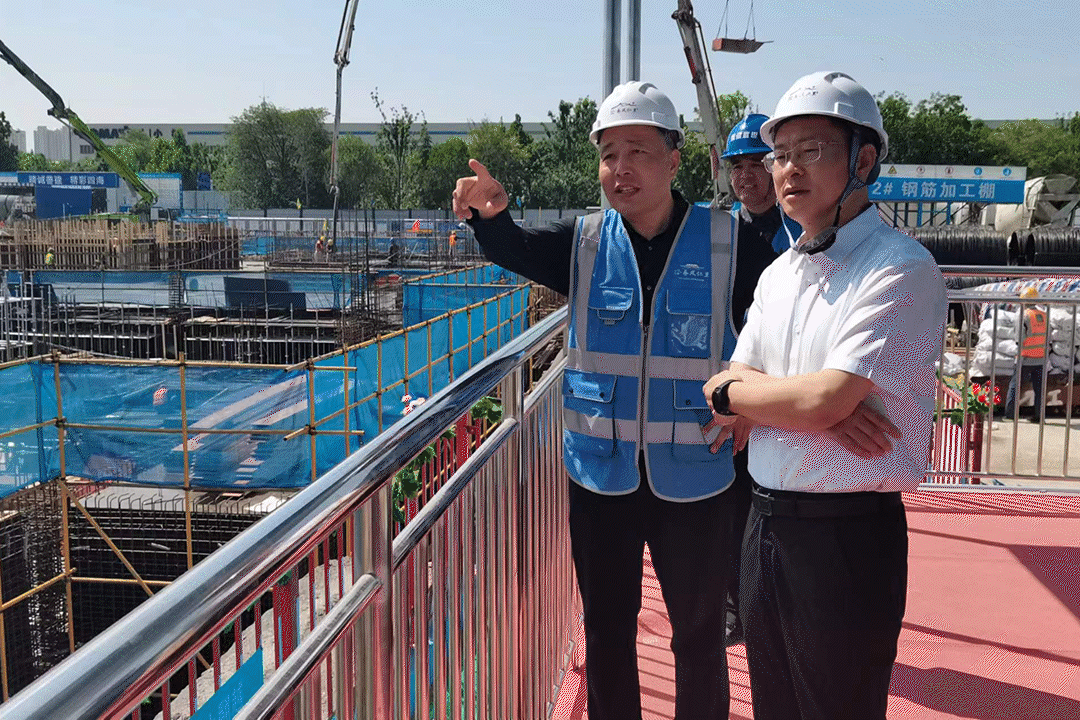 1714728392129667.gif 640.gif