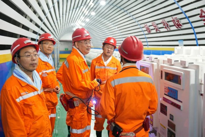 国家矿山安全监察局山东局领导到阳城分公司检查指导工作