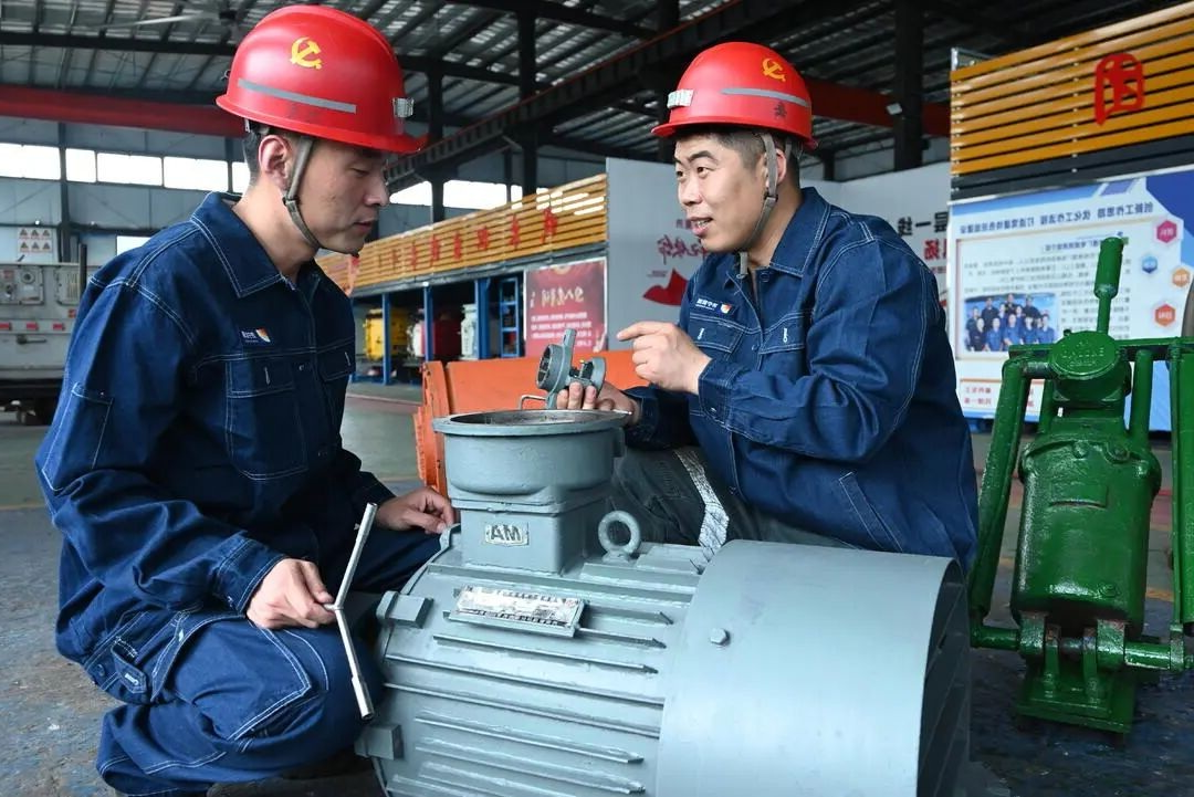 1764915761349159.jpg 04.jpg